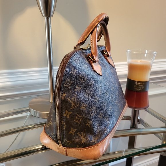 Auth Louis Vuitton Alma PM Handbag Monogram Canvas ... - Picture 2 of 16